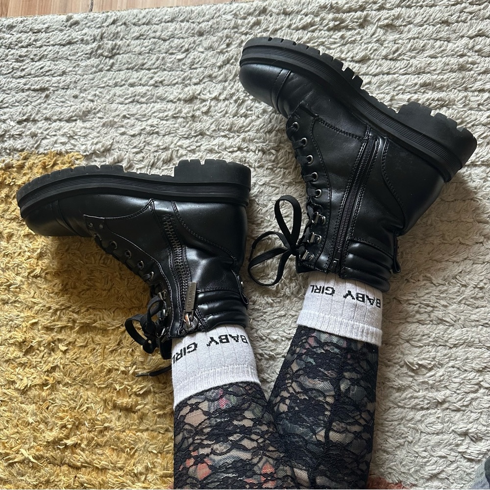 Nine West Zip Up Faux Vegan Leather Black Combat Boots Size 7.5